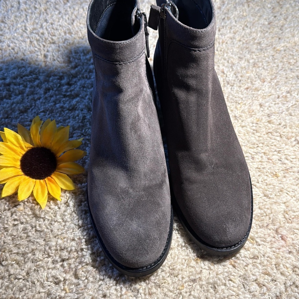Aquatalia Gray Suede Ankle Booties